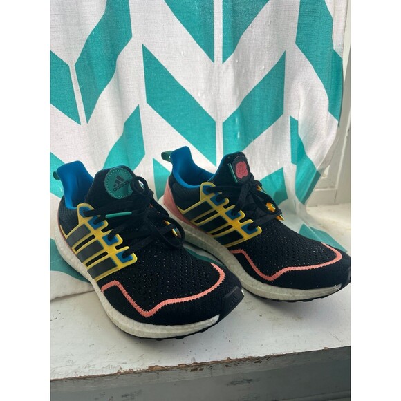 Men’s Size 9 - adidas UltraBoost 1.0 PE Becky Sauerbrunn edition - Picture 1 of 5